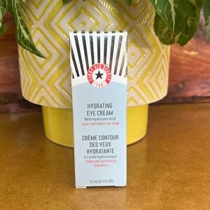 🌸 First Aid Beauty hydrating eye cream NIB
